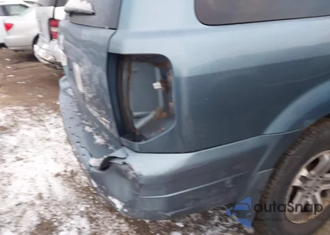 2005 Honda Pilot Ex-L z USA, uszkodzony, nr VIN 5FNYF186X5B067620